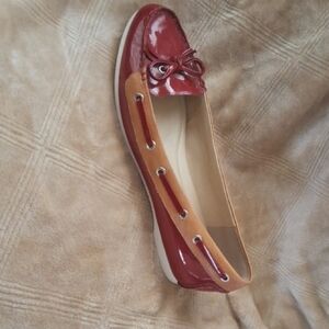 Chic Red and Tan Women's Loafer